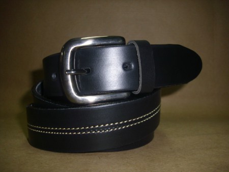 Cinturon Sueleta Negra con Costura